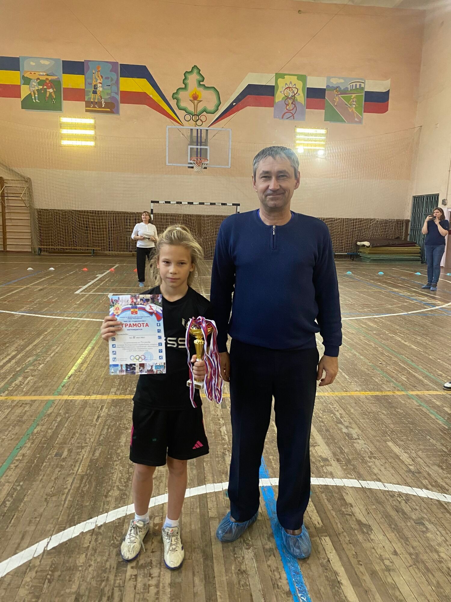 С 19 по 21 ноября в спортзале средней школы №21 в Волгодонске проходили соревнования по тэг-регби в зачет традиционной Спартакиады учащихся общеобразовательных учреждений города «Президентские спортивные игры в 2025-2026... С 19 по 21 ноября в спортзале средней школы №21 в Волгодонске проходили соревнования по тэг-регби в зачет традиционной Спартакиады учащихся общеобразовательных учреждений города «Президентские спортивные игры в 2025-2026...