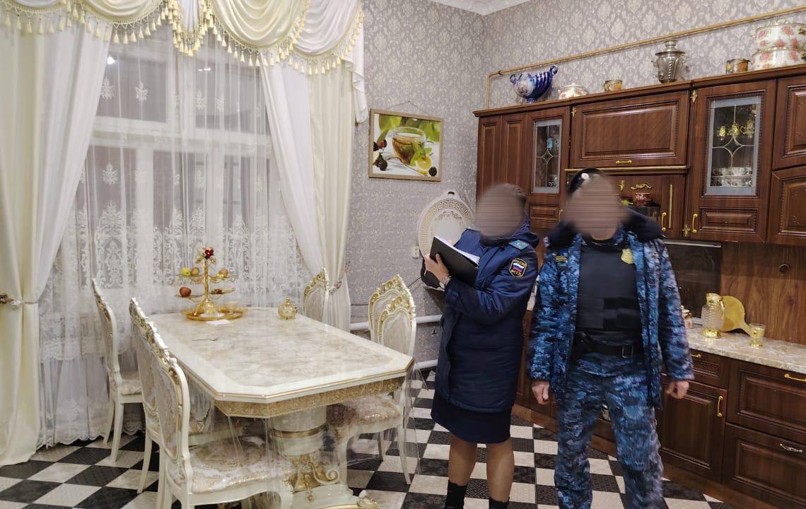 Совместный рейд: арестовано имущества на сумму более 1,3 млн рублей Совместный рейд: арестовано имущества на сумму более 1,3 млн рублей