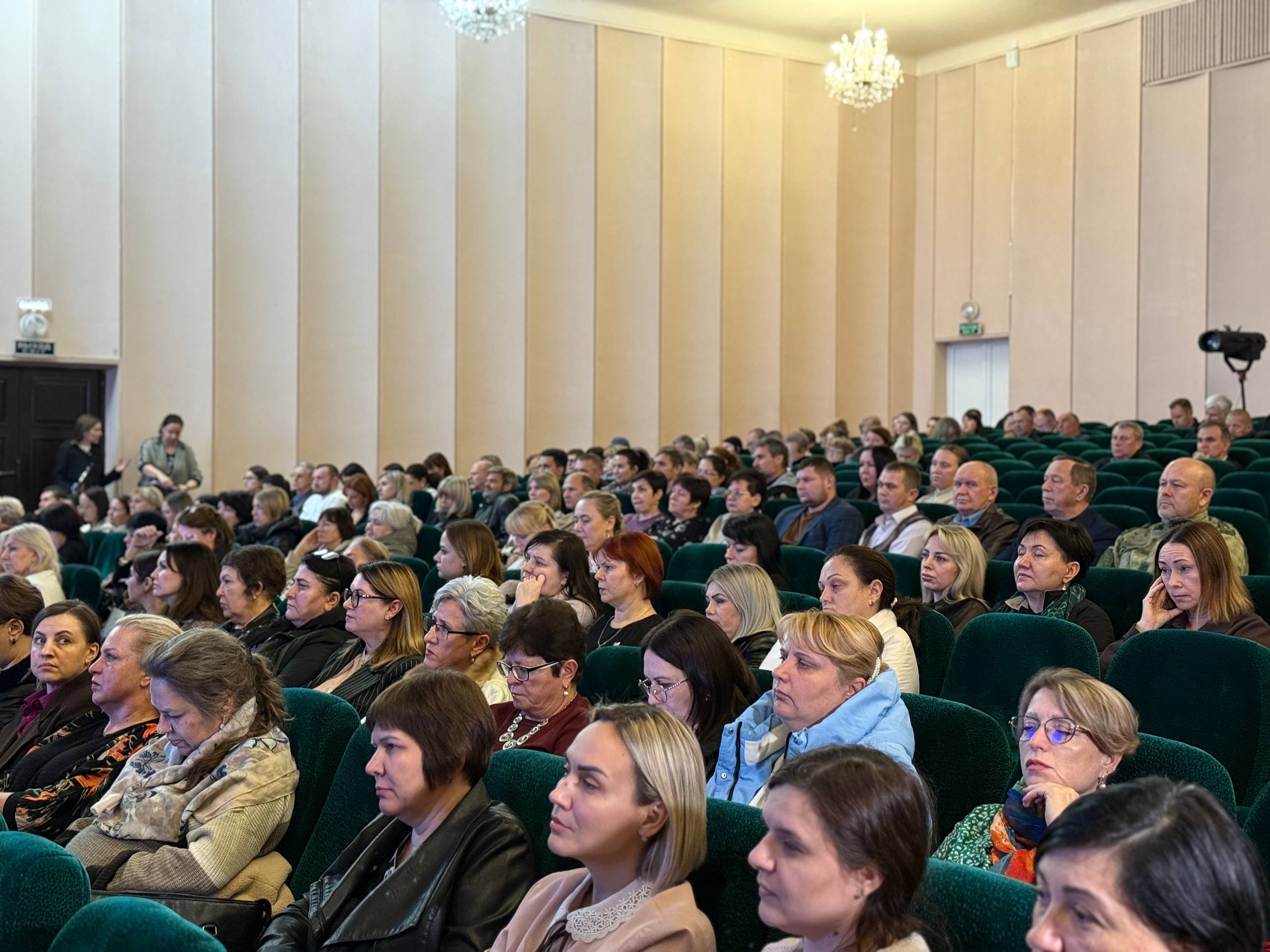 Провёл первый отчёт о работе Провёл первый отчёт о работе