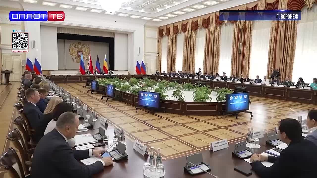 Шесть соглашений о сотрудничестве подписали регионы Содружеств «Донбасс»