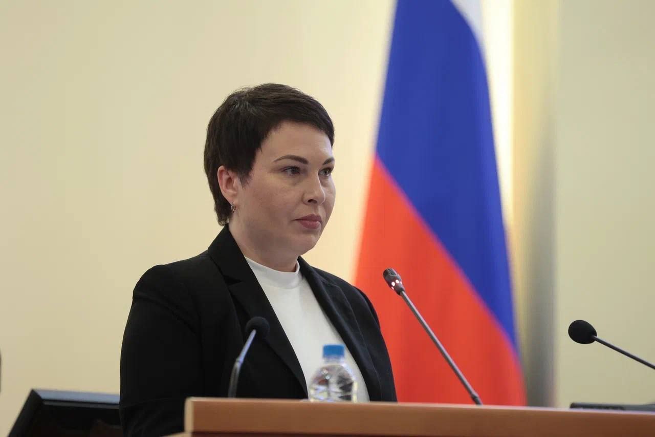 Юрий Слюсарь: Сегодня заседание правительства мы начали с минуты молчания в память о погибших во время атаки БПЛА в Таганроге и Неклиновском районе Юрий Слюсарь: Сегодня заседание правительства мы начали с минуты молчания в память о погибших во время атаки БПЛА в Таганроге и Неклиновском районе