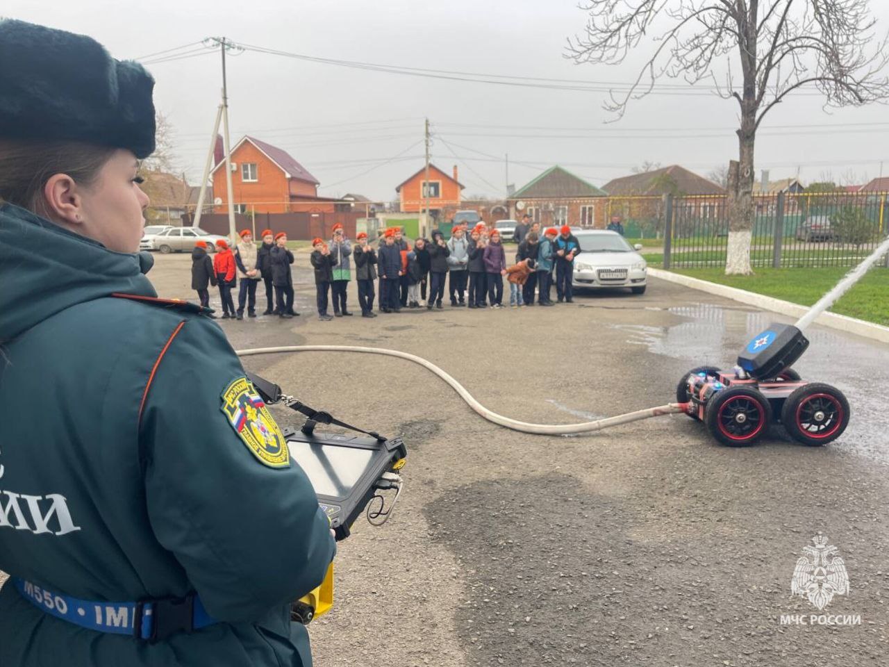 Огнеборцы СПСЧ провели открытый урок для школьников Огнеборцы СПСЧ провели открытый урок для школьников