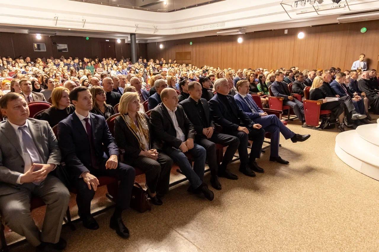 Вчера состоялся отчет о работе Администрации города за 2025 год Вчера состоялся отчет о работе Администрации города за 2025 год