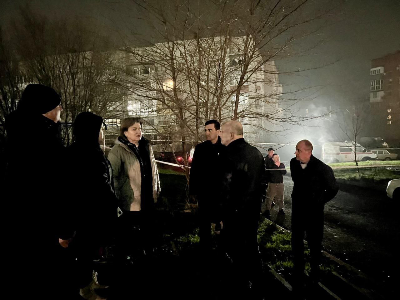 В районе падения обломков БПЛА в Шахтах введен локальный режим ЧС. Об этом сообщила глава города Людмила Овчиева