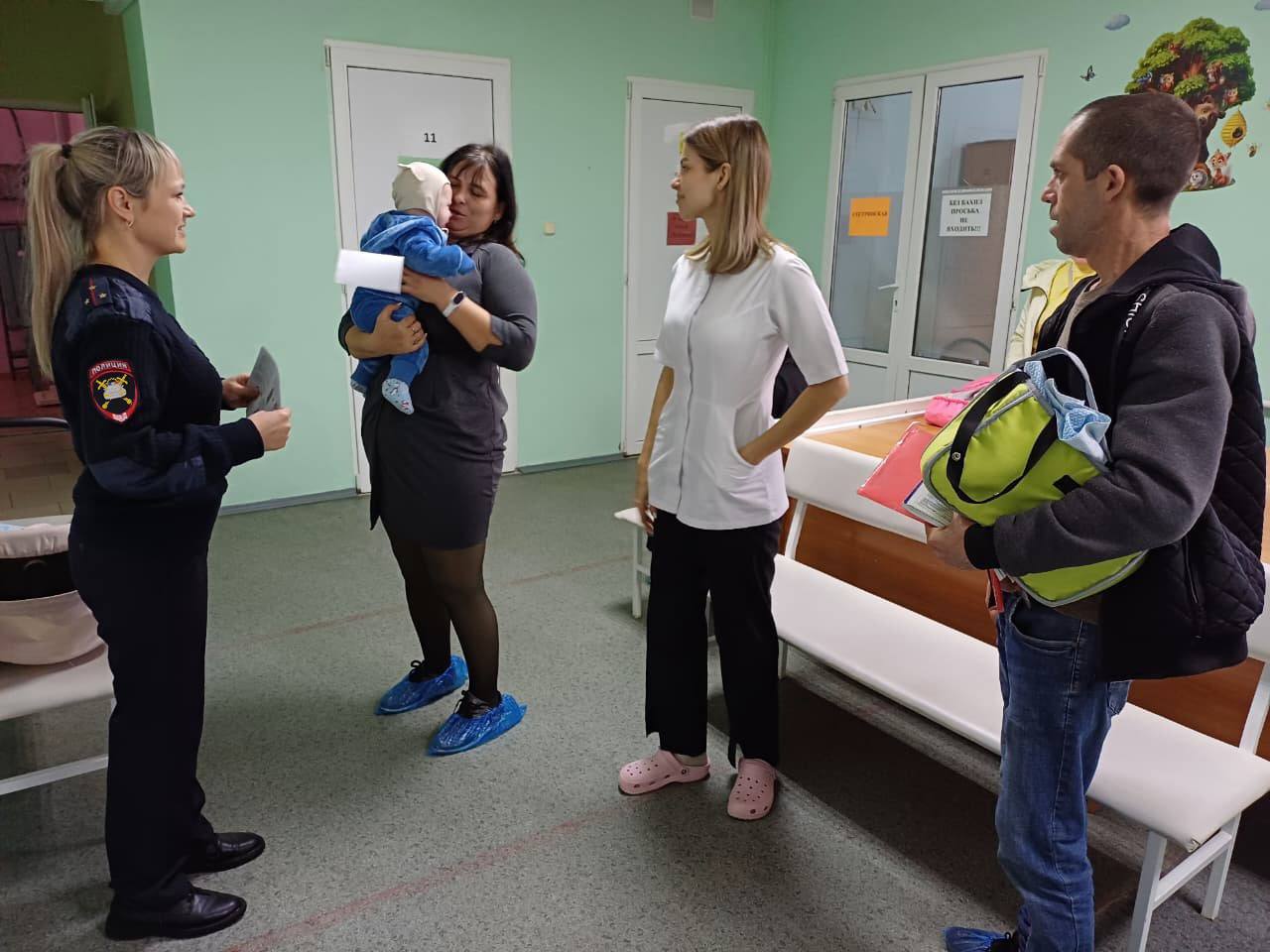 «Автокресло защищает ребёнка» – акция в Морозовской детской поликлинике «Автокресло защищает ребёнка» – акция в Морозовской детской поликлинике