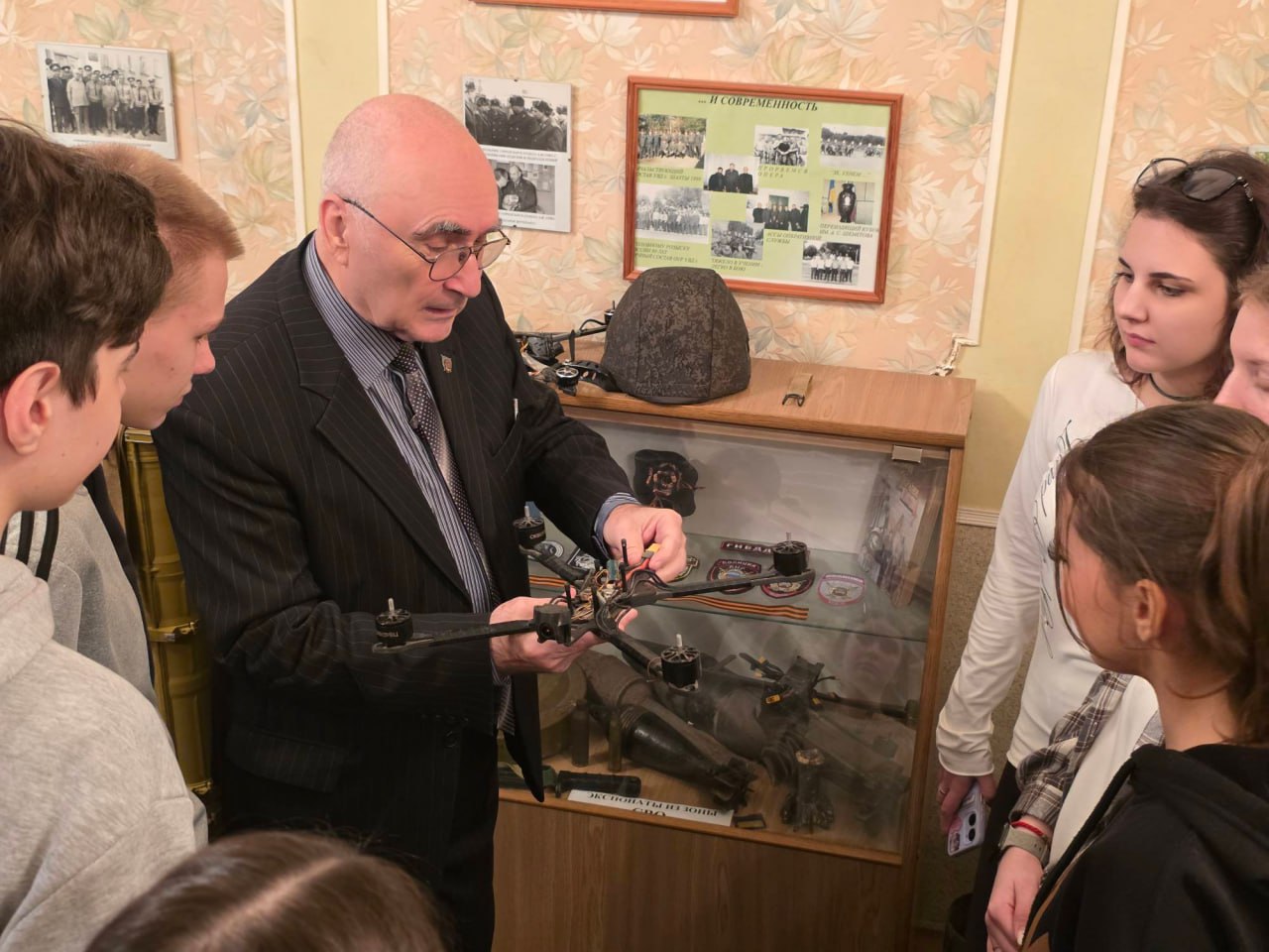 Школьники посетили Музей истории органов внутренних дел и внутренних войск в УМВД России по городу Шахты Школьники посетили Музей истории органов внутренних дел и внутренних войск в УМВД России по городу Шахты