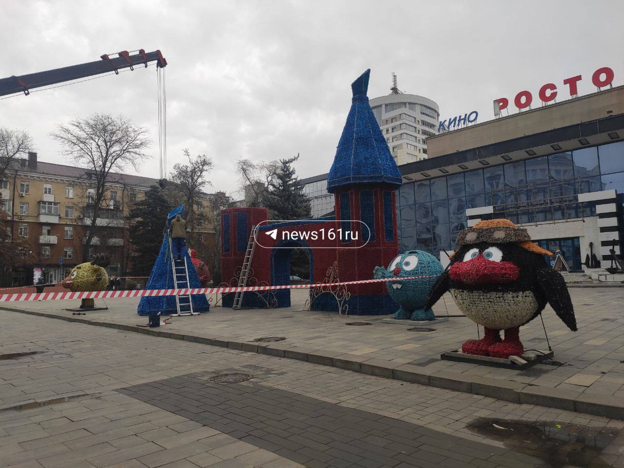 «Там есть и ушки, и рожки, всё стоит у них» «Там есть и ушки, и рожки, всё стоит у них»