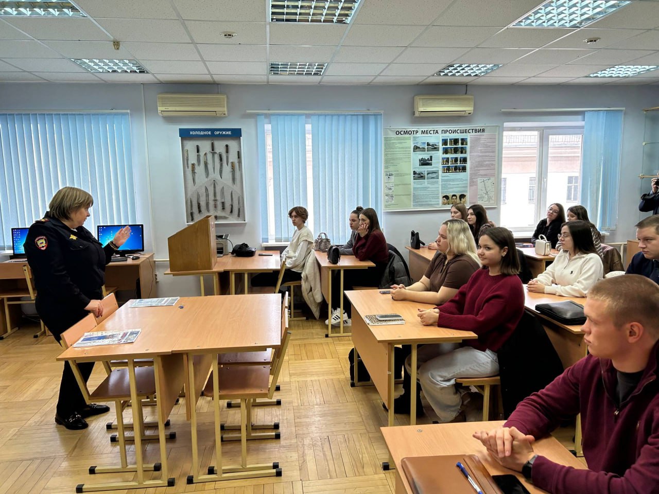 В Ростовском университете путей сообщения состоялась профориентационная встреча с полицией