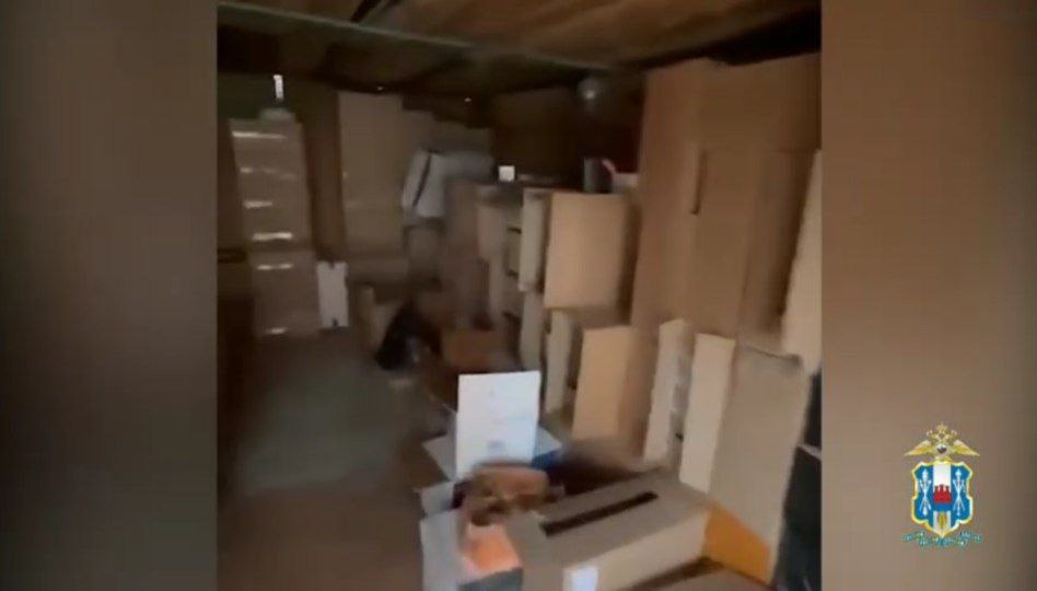 Немаркированную табачную продукцию на сумму более 50 миллионов рублей изъяли донские правоохранители Немаркированную табачную продукцию на сумму более 50 миллионов рублей изъяли донские правоохранители