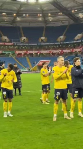 Футбольный "Ростов" правильно завершил год!