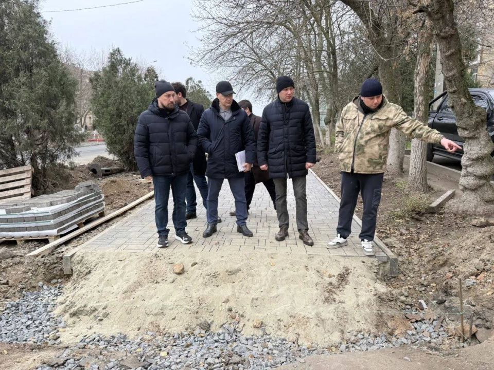 Уважаемые новочеркасцы!. С первых дней своей работы чётко осознаю: настоящее развитие нашего города возможно только в тесном взаимодействии с его жителями