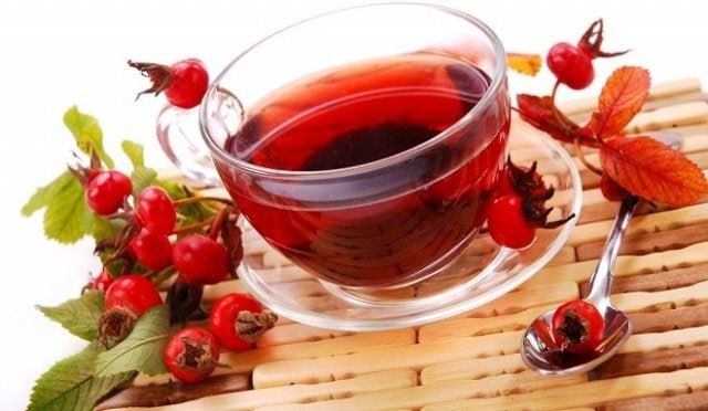 Чай с шиповником: укрепите здоровье с каждой чашкой