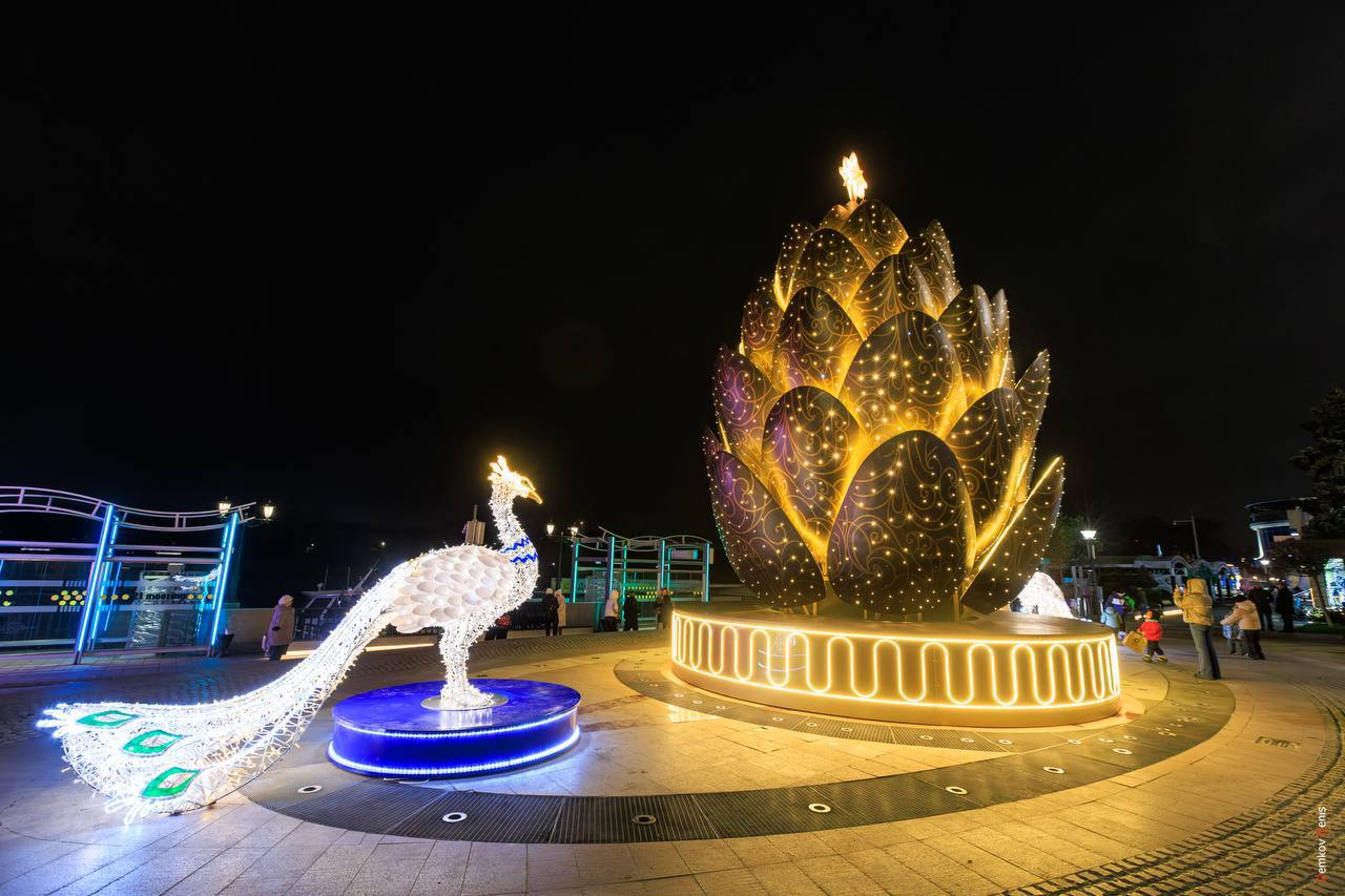 Новогодняя красота на набережной Ростова Новогодняя красота на набережной Ростова