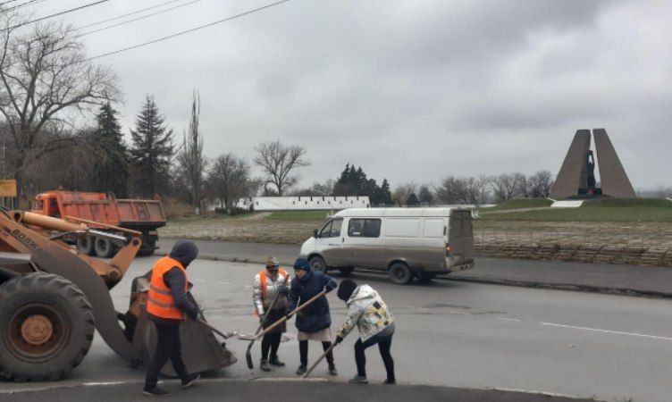 Порядок на мемориалах: заботимся о памяти героев