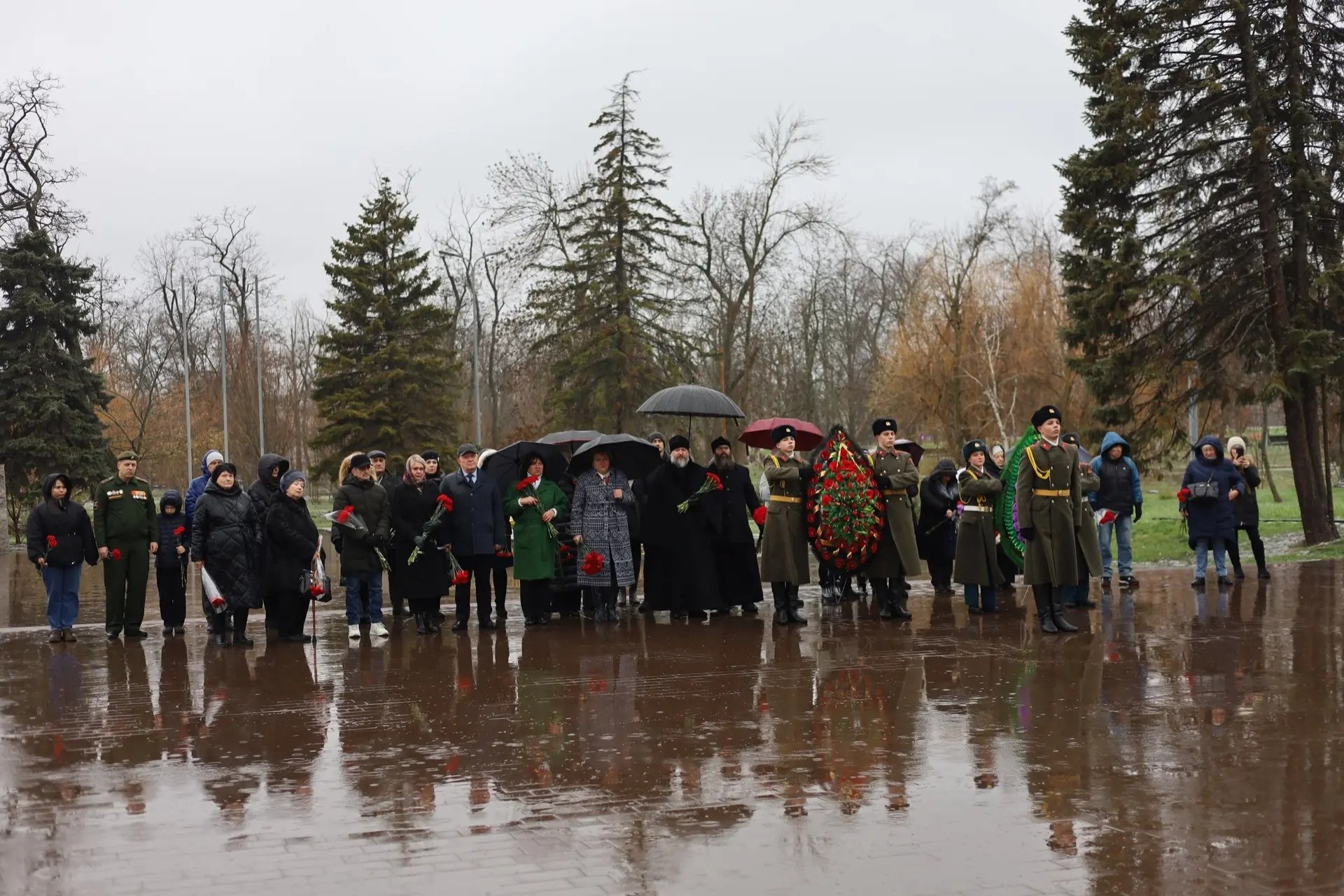 «День Героев Отечества: дань уважения подвигам прошлого и настоящего» «День Героев Отечества: дань уважения подвигам прошлого и настоящего»