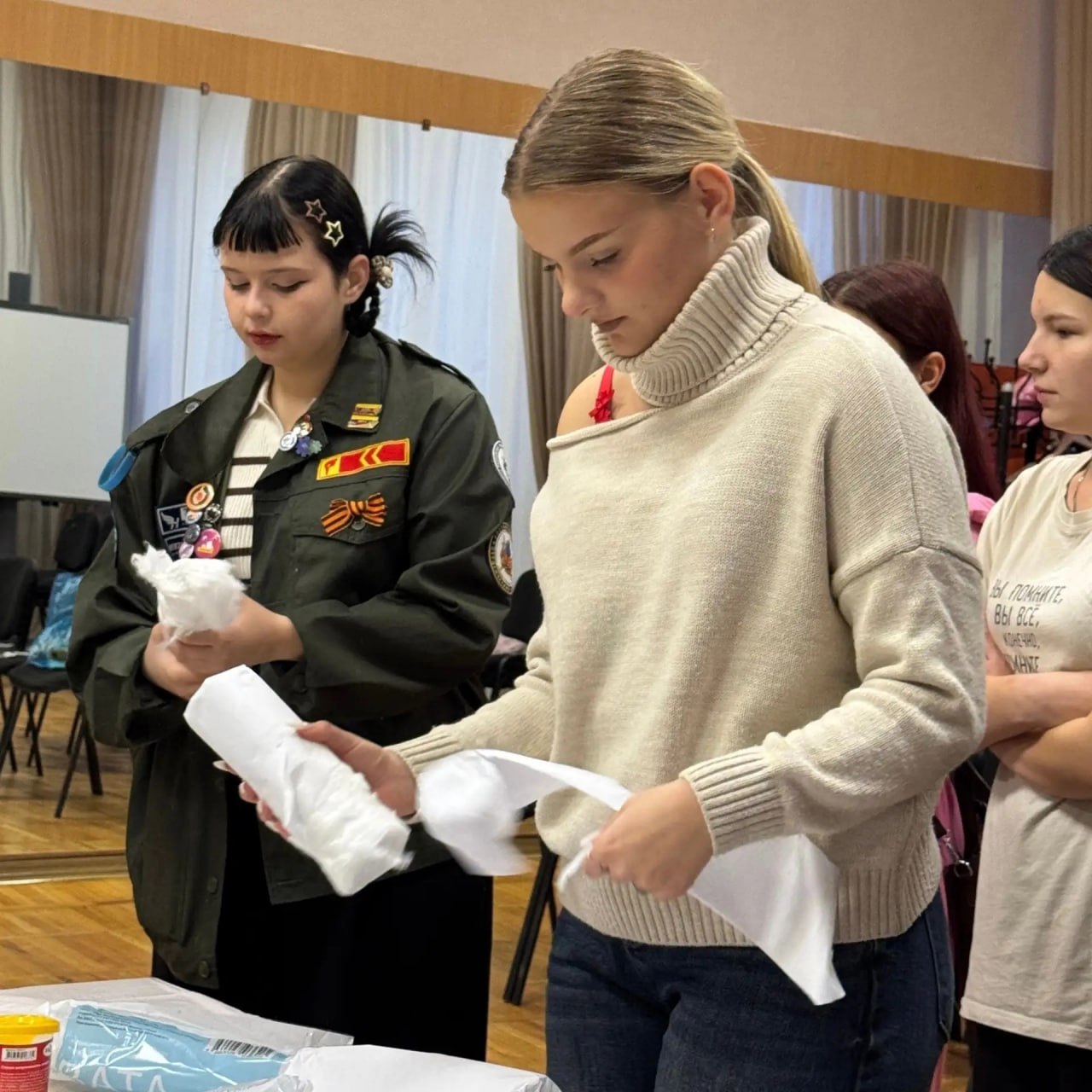 Волшебство своими руками: ребята смастерили ватные ёлочные игрушки Волшебство своими руками: ребята смастерили ватные ёлочные игрушки