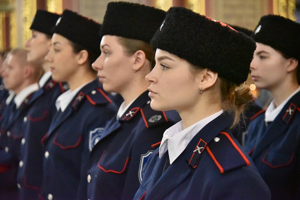 В Патриаршем Вознесенском войсковом всеказачьем соборе Новочеркасска прошла церемония приведения к присяге новобранцев станичного казачьего общества «Платовское» В Патриаршем Вознесенском войсковом всеказачьем соборе Новочеркасска прошла церемония приведения к присяге новобранцев станичного казачьего общества «Платовское»