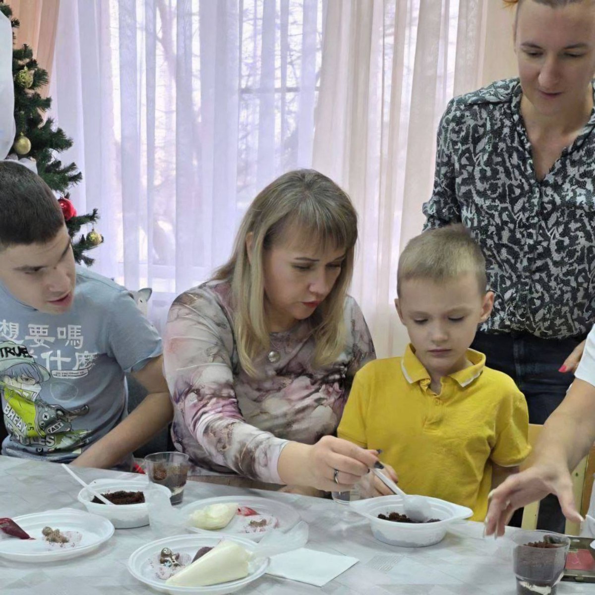 Декада инвалидов в Батайске: творчество без границ Декада инвалидов в Батайске: творчество без границ