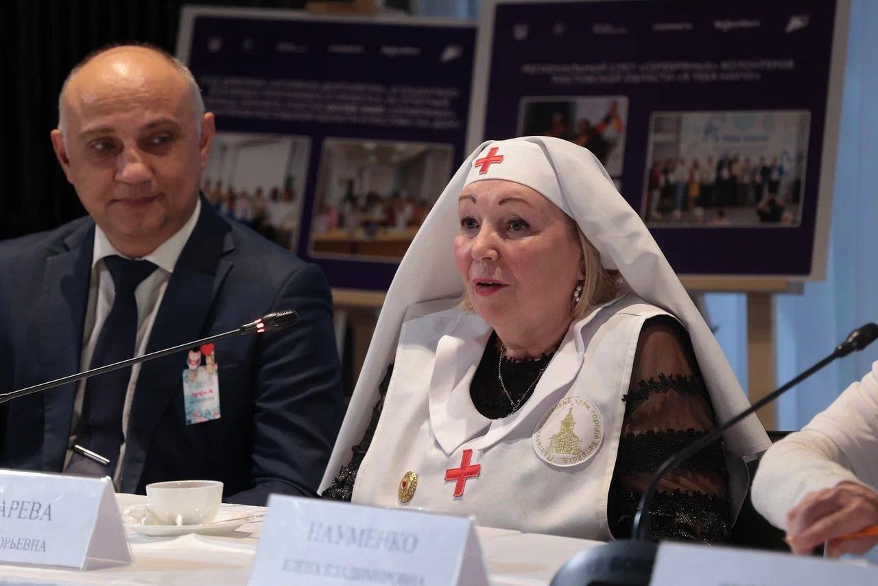 Юрий Слюсарь: Встретился с нашими «серебряными» волонтёрами Юрий Слюсарь: Встретился с нашими «серебряными» волонтёрами