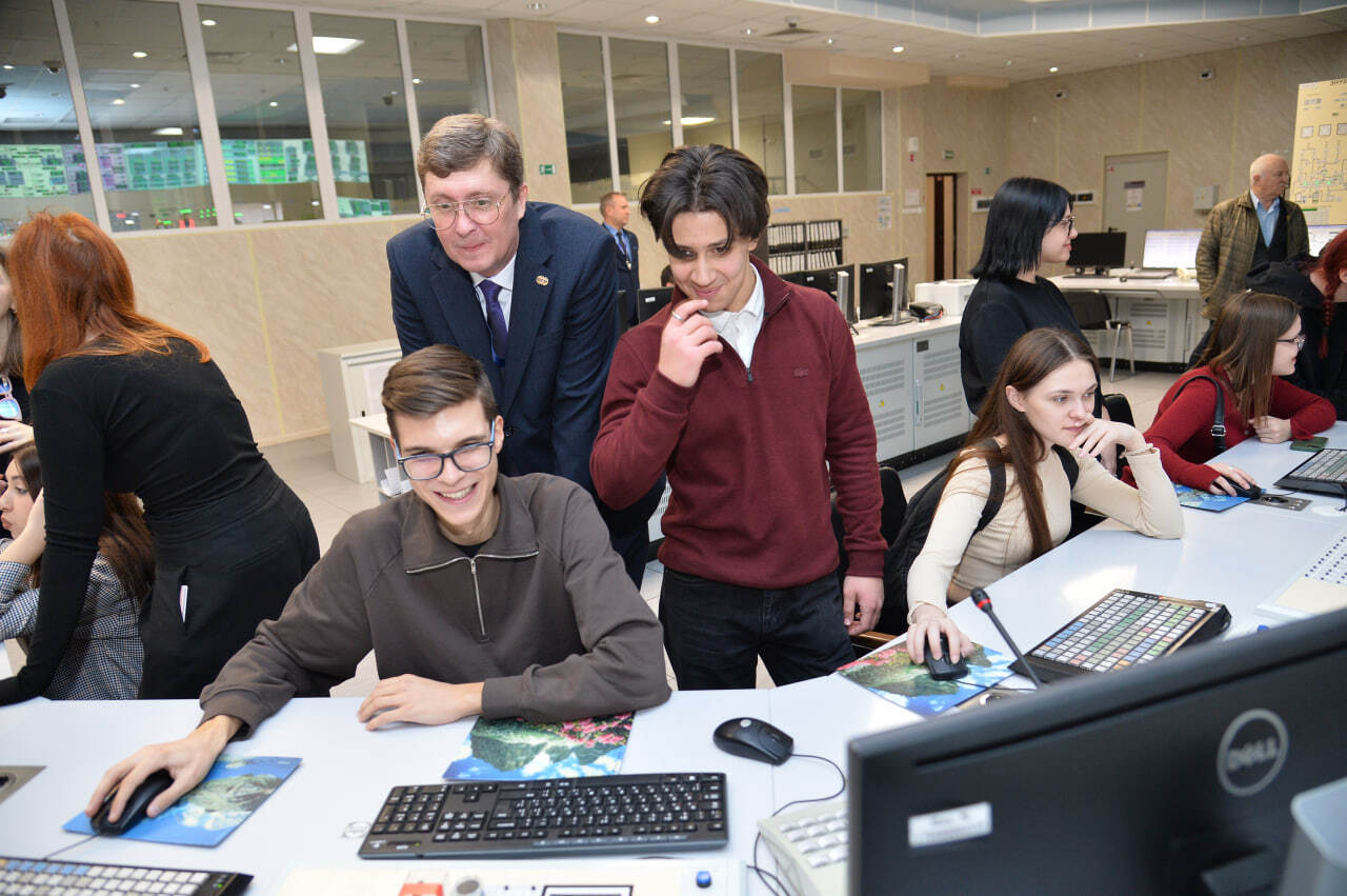 Будущие журналисты и пиарщики – студенты профильных факультетов Южного федерального университета, Кубанского государственного университета и Кубанского государственного технологического университета стали участниками... Будущие журналисты и пиарщики – студенты профильных факультетов Южного федерального университета, Кубанского государственного университета и Кубанского государственного технологического университета стали участниками...