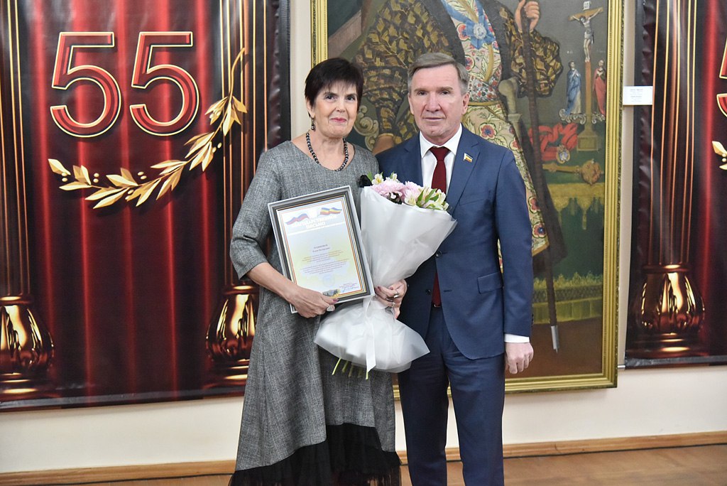 В Атаманском дворце станицы Старочеркасской состоялось торжественное мероприятие, посвященное 55-летнему юбилею с даты основания Старочеркасского историко-архитектурного музея-заповедника В Атаманском дворце станицы Старочеркасской состоялось торжественное мероприятие, посвященное 55-летнему юбилею с даты основания Старочеркасского историко-архитектурного музея-заповедника