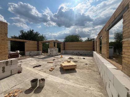 Семья из Новочеркасска, мечтавшая о большом доме и детях, оказалась в тяжёлой ситуации из-за недобросовестного застройщика Семья из Новочеркасска, мечтавшая о большом доме и детях, оказалась в тяжёлой ситуации из-за недобросовестного застройщика