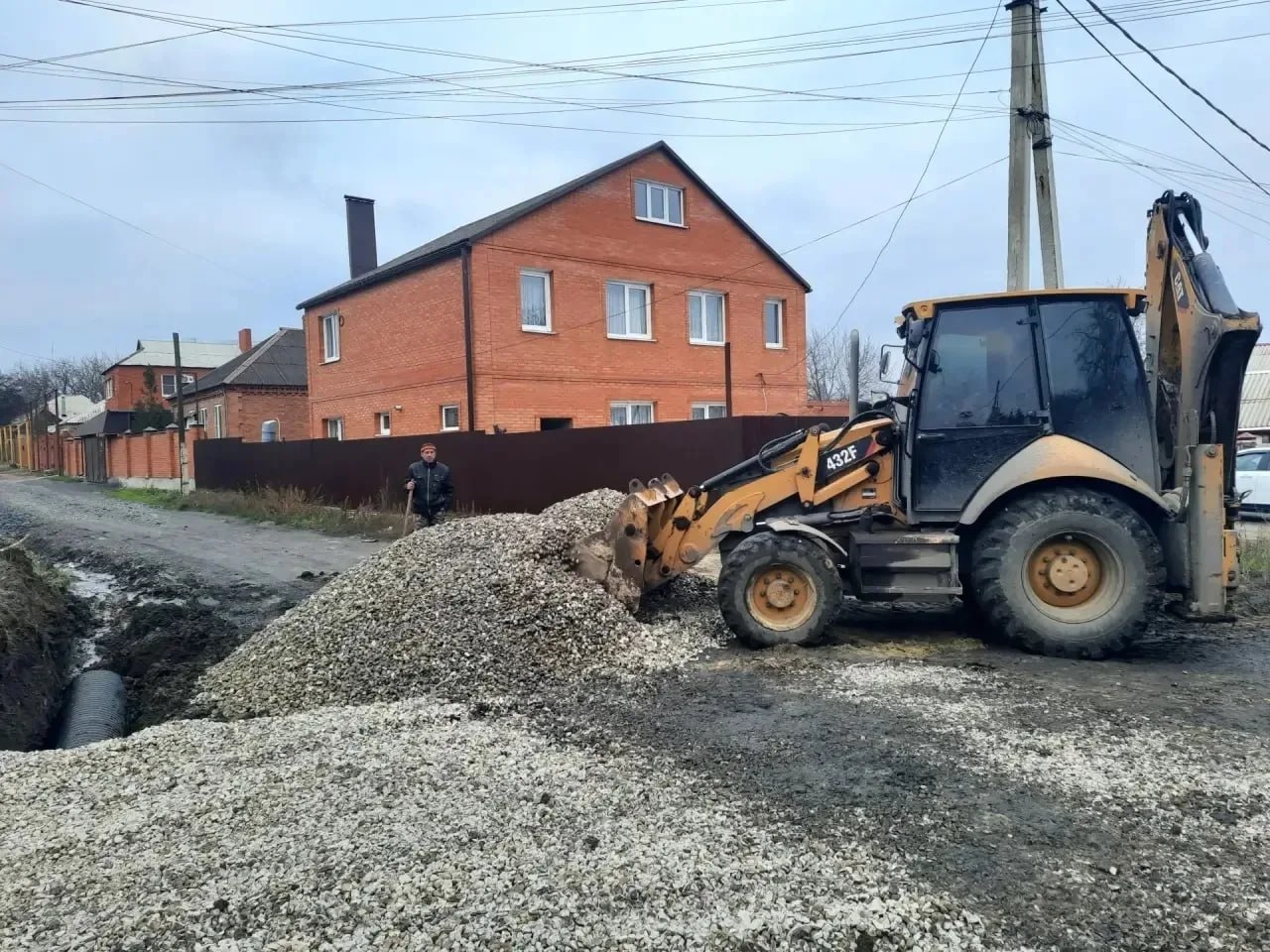 Завершили работы по организации водоотвода в переулке Гражданский Завершили работы по организации водоотвода в переулке Гражданский