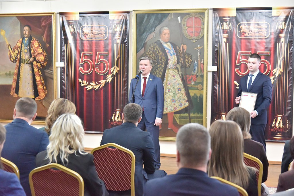 В Атаманском дворце станицы Старочеркасской состоялось торжественное мероприятие, посвященное 55-летнему юбилею с даты основания Старочеркасского историко-архитектурного музея-заповедника В Атаманском дворце станицы Старочеркасской состоялось торжественное мероприятие, посвященное 55-летнему юбилею с даты основания Старочеркасского историко-архитектурного музея-заповедника