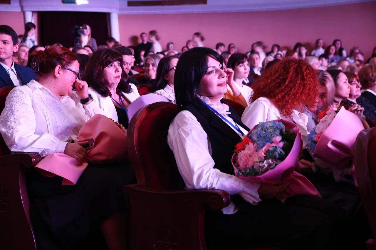 Александр Скрябин: Счастливые люди - это те, которые работают по призванию и любят свою профессию Александр Скрябин: Счастливые люди - это те, которые работают по призванию и любят свою профессию