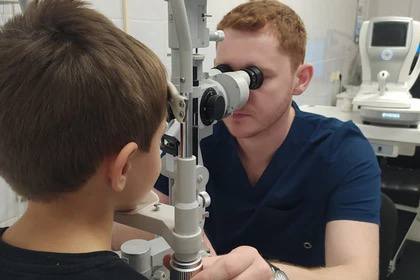 Ростове-на-Дону двое школьников получили травмы глаз