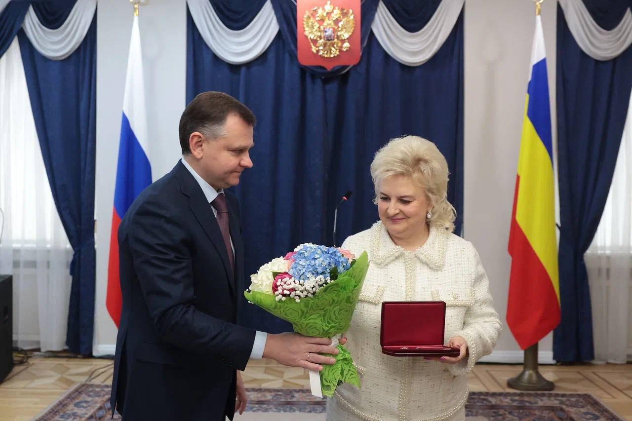 Юрий Слюсарь: Есть люди, которые своим примером показывают: высот можно достичь в любом деле Юрий Слюсарь: Есть люди, которые своим примером показывают: высот можно достичь в любом деле