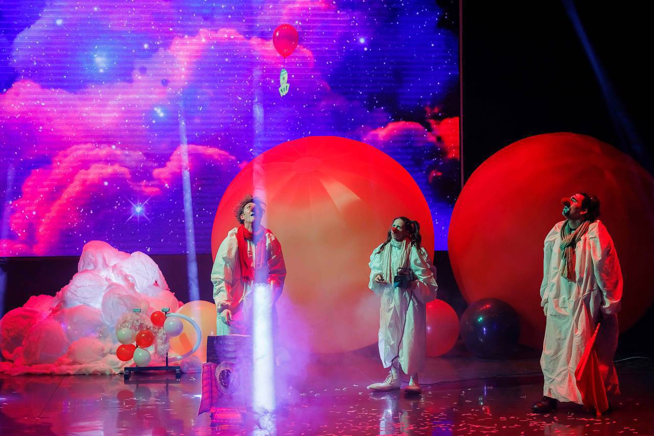 В Ростове состоится цирковое представление «Облачные клоуны» В Ростове состоится цирковое представление «Облачные клоуны»