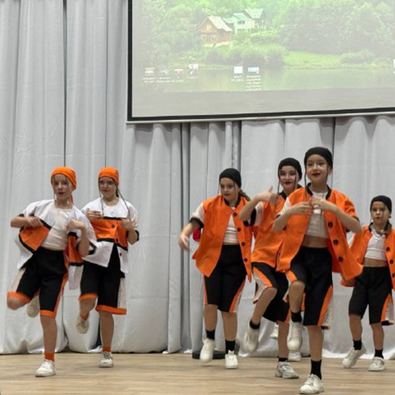 В школе №15 состоялась торжественная церемония, посвящённая завершению проекта «Сделаем вместе» В школе №15 состоялась торжественная церемония, посвящённая завершению проекта «Сделаем вместе»