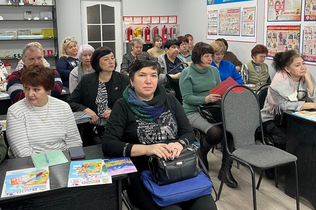В учебном классе Шахтинского отделения ВДПО прошел двухдневный обучающий семинар «Обеспечение противопожарного режима и меры пожарной профилактики» В учебном классе Шахтинского отделения ВДПО прошел двухдневный обучающий семинар «Обеспечение противопожарного режима и меры пожарной профилактики»
