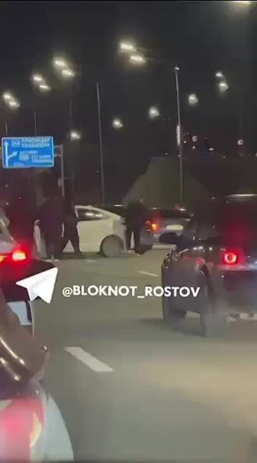 В Ростове в районе памятника «Тачанка-Ростовчанка» произошло ДТП