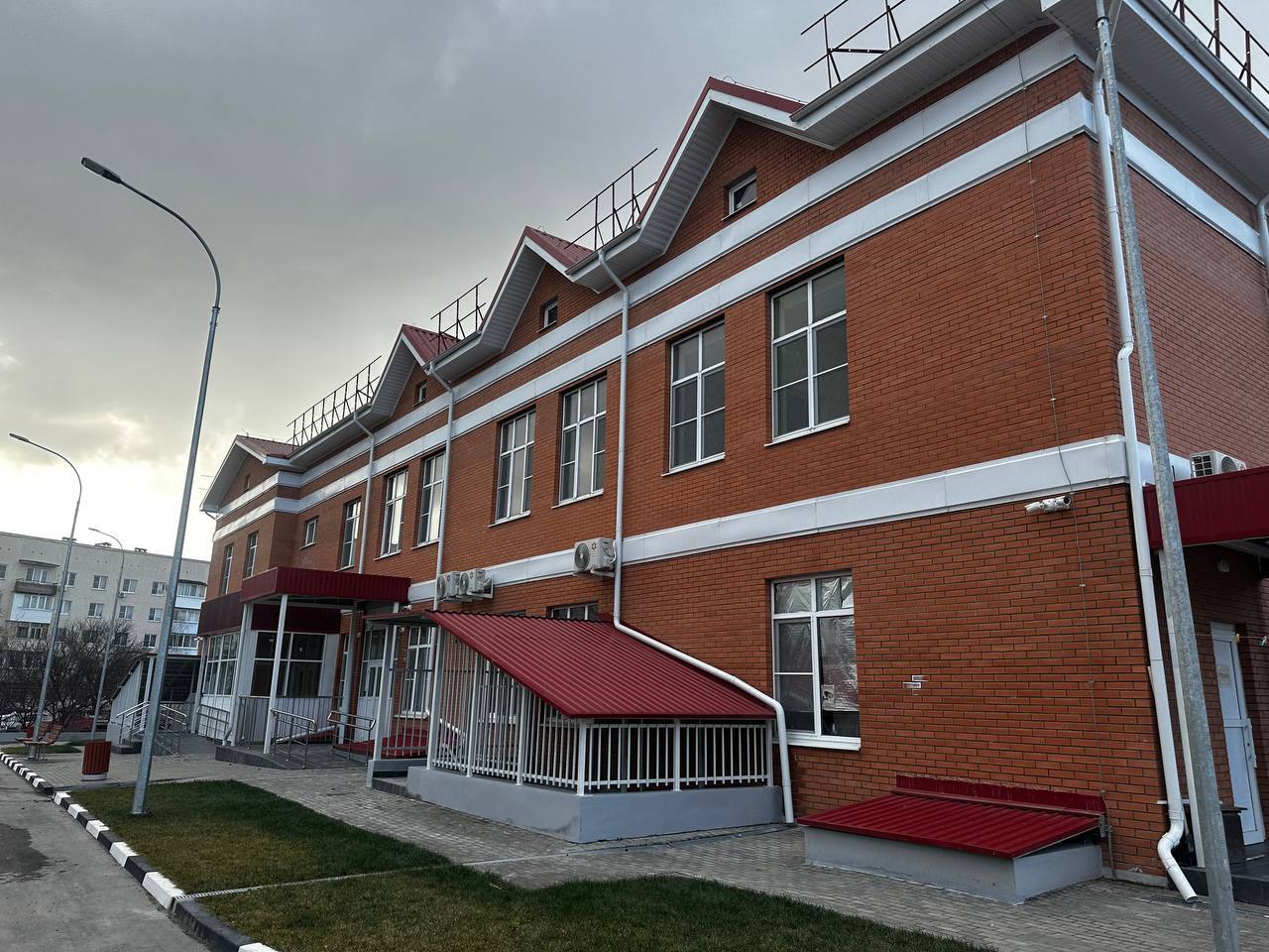 В рамках рабочего объезда также посетил важные объекты В рамках рабочего объезда также посетил важные объекты