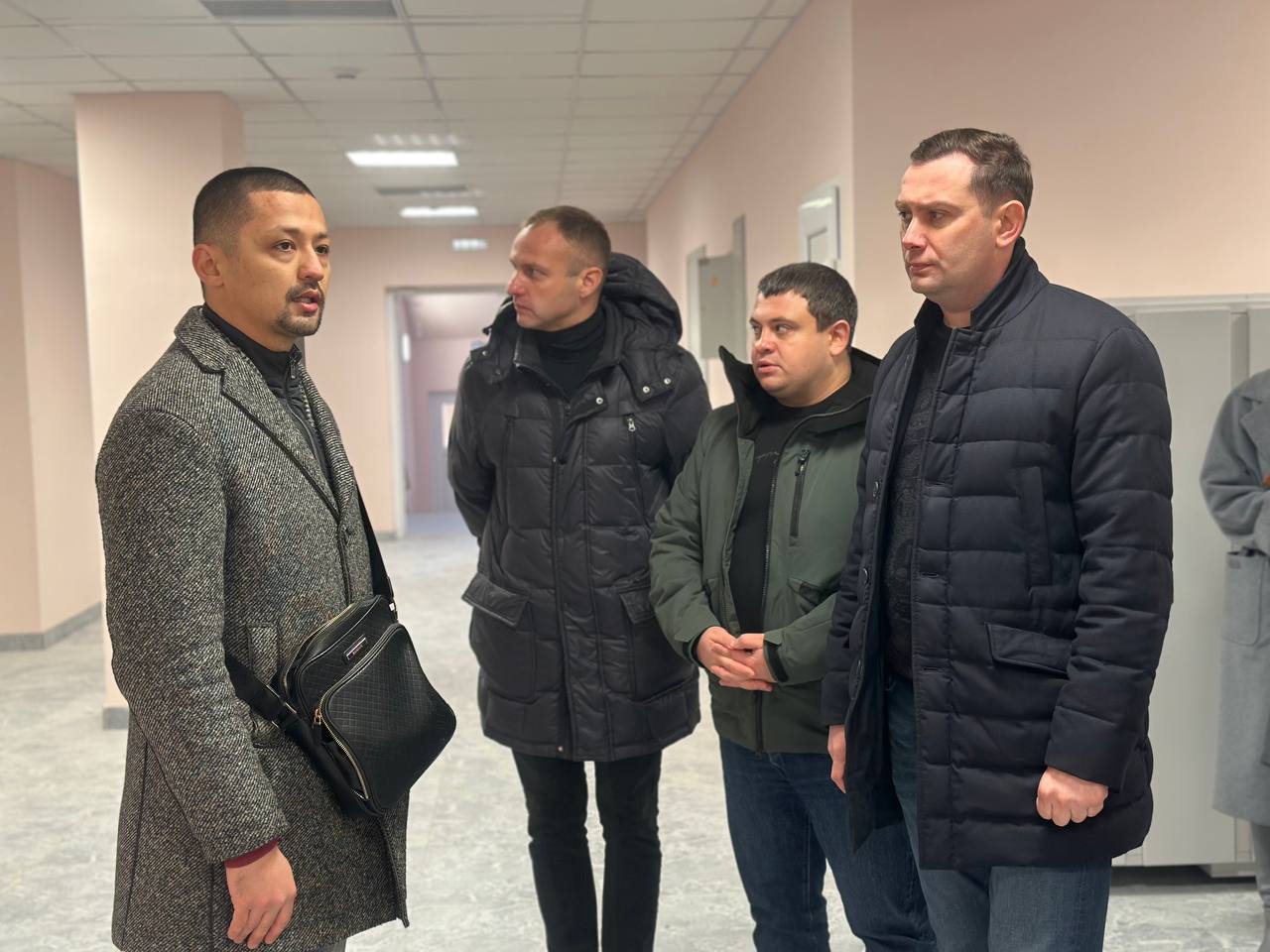 В рамках рабочего объезда также посетил важные объекты В рамках рабочего объезда также посетил важные объекты