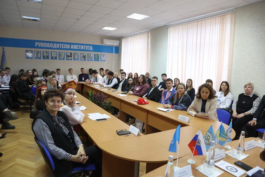 «Игры для серьезных людей»: сотрудник полиции приглашен членом комиссии на дипломатическую игру «Игры для серьезных людей»: сотрудник полиции приглашен членом комиссии на дипломатическую игру