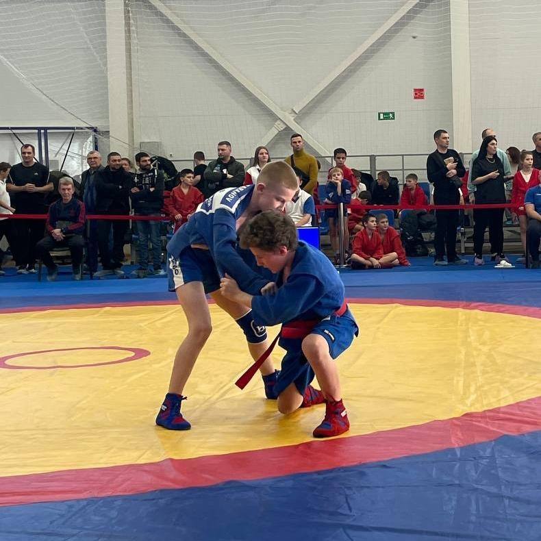 В Новочеркасске прошёл турнир по самбо среди юношей и девушек 2012-2014 годов рождения, посвященный памяти тренера Алексея Зайцева В Новочеркасске прошёл турнир по самбо среди юношей и девушек 2012-2014 годов рождения, посвященный памяти тренера Алексея Зайцева