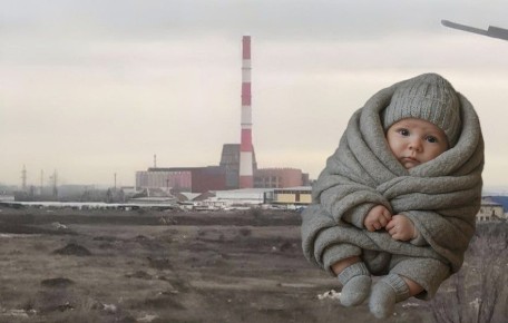 Маленькие дети мерзнут в домах без отопления в Ростове