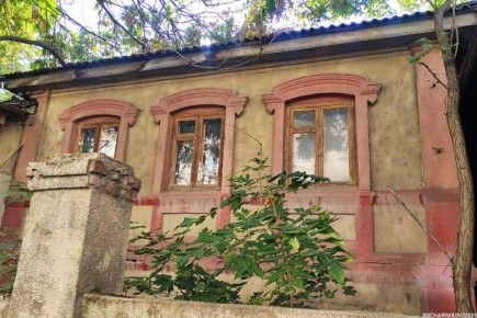 В центре Ростова сносят особняк конца XIX века в переулке Островского