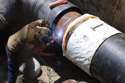 На Ростовской ТЭЦ-2 завершили демонтаж аварийного участка трубопровода