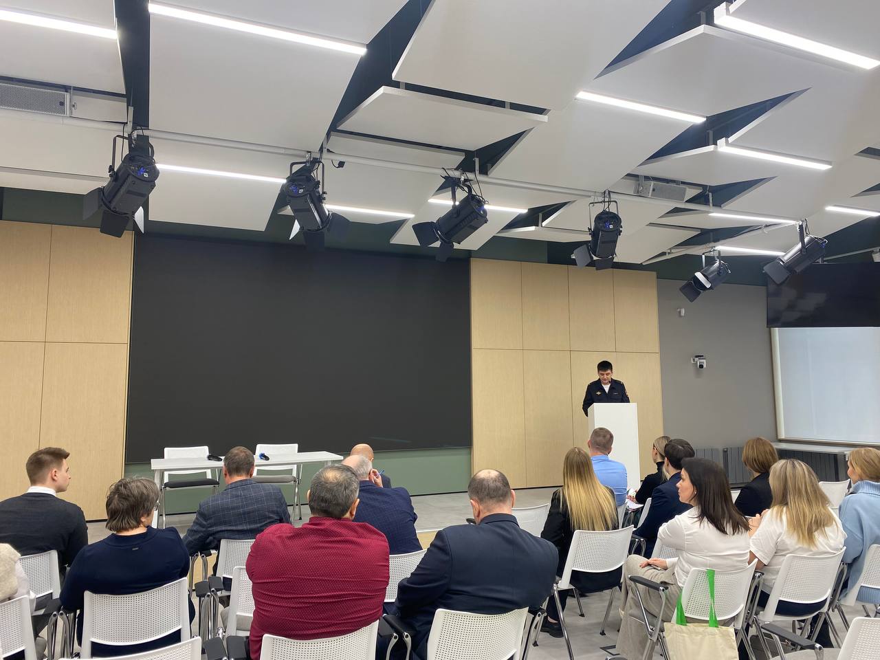 В Ростовской области состоялась встреча полиции и руководителей банковских филиалов по вопросам противодействия мошенничеству