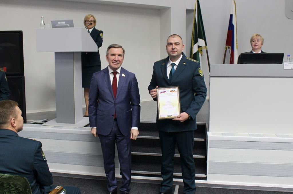 Заместитель Председателя Законодательного Собрания Ростовской области Игорь Гуськов принял участие в мероприятии, посвященном подведению итогов работы таможенных органов в 2025 году Заместитель Председателя Законодательного Собрания Ростовской области Игорь Гуськов принял участие в мероприятии, посвященном подведению итогов работы таможенных органов в 2025 году