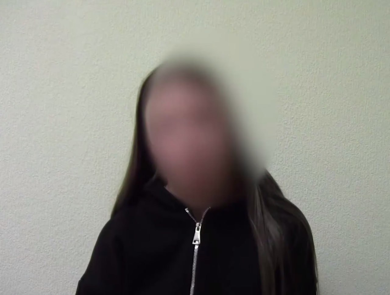 ФСБ предотвратила теракт в здании администрации в Волгодонске — задержана завербованная СБУ 16-летняя студентка, ее поймали за полчаса до планировавшейся передачи рюкзака с бомбой чиновнику