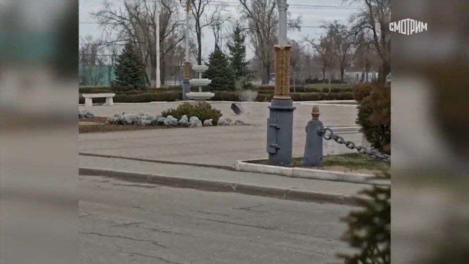 В десять килограммов в тротиловом эквиваленте оценили мощность бомбы, которую собиралась пронести к городской администрации Волгодонска студентка одного из областных колледжей В десять килограммов в тротиловом эквиваленте оценили мощность бомбы, которую собиралась пронести к городской администрации Волгодонска студентка одного из областных колледжей