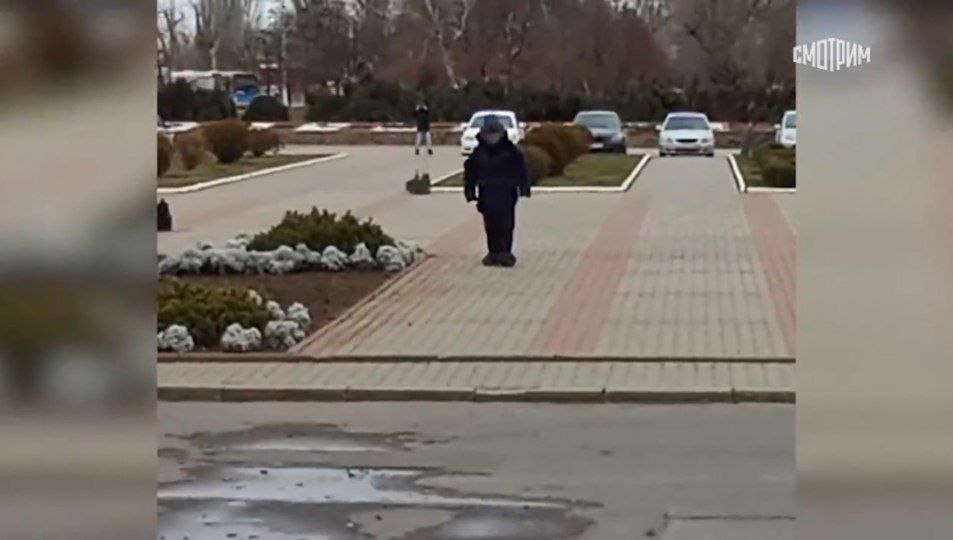 В десять килограммов в тротиловом эквиваленте оценили мощность бомбы, которую собиралась пронести к городской администрации Волгодонска студентка одного из областных колледжей В десять килограммов в тротиловом эквиваленте оценили мощность бомбы, которую собиралась пронести к городской администрации Волгодонска студентка одного из областных колледжей