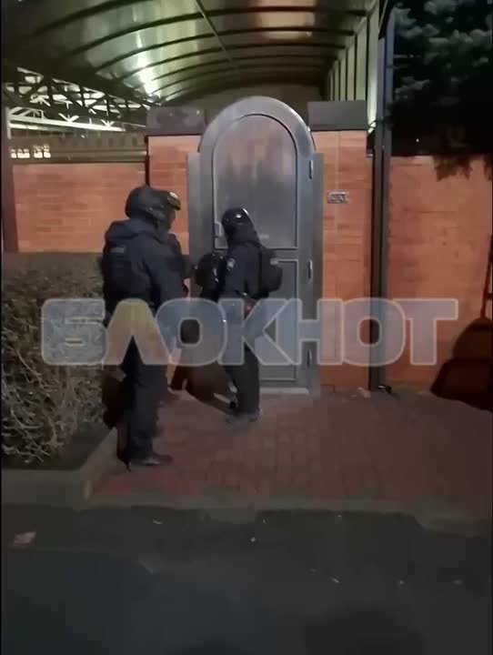 Сотрудники УФСБ задержали экс-главу Волгодонска, который получил квартиру как «малоимущий», скрыв при этом свои счета