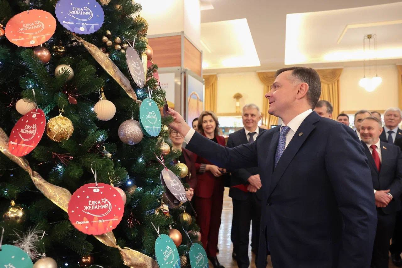 Юрий Слюсарь: Сейчас уже очень чувствуется новогодняя атмосфера Юрий Слюсарь: Сейчас уже очень чувствуется новогодняя атмосфера