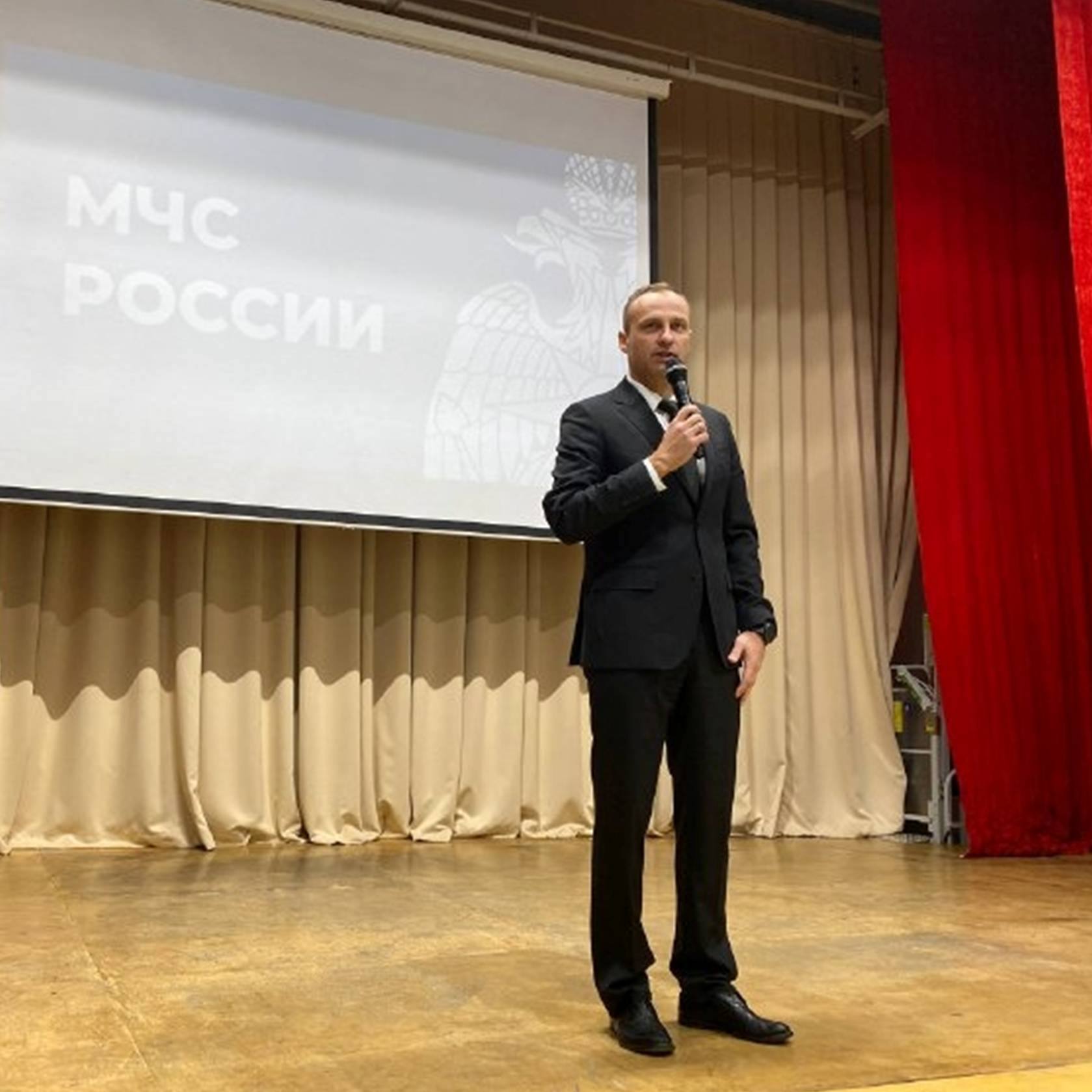 26 декабря в актовом зале Новочеркасского колледжа промышленных технологий и управления состоялось торжественное мероприятие, посвящённое Дню спасателя Российской Федерации 26 декабря в актовом зале Новочеркасского колледжа промышленных технологий и управления состоялось торжественное мероприятие, посвящённое Дню спасателя Российской Федерации